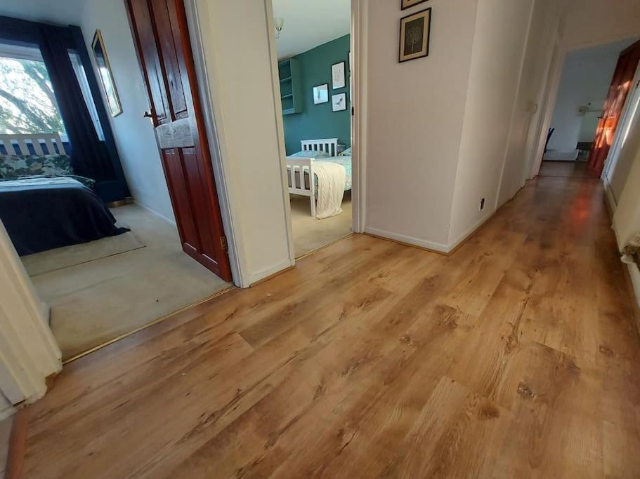2 Bed Flat, Bounds Green, Piccadilly Line, London N11 Exterior foto